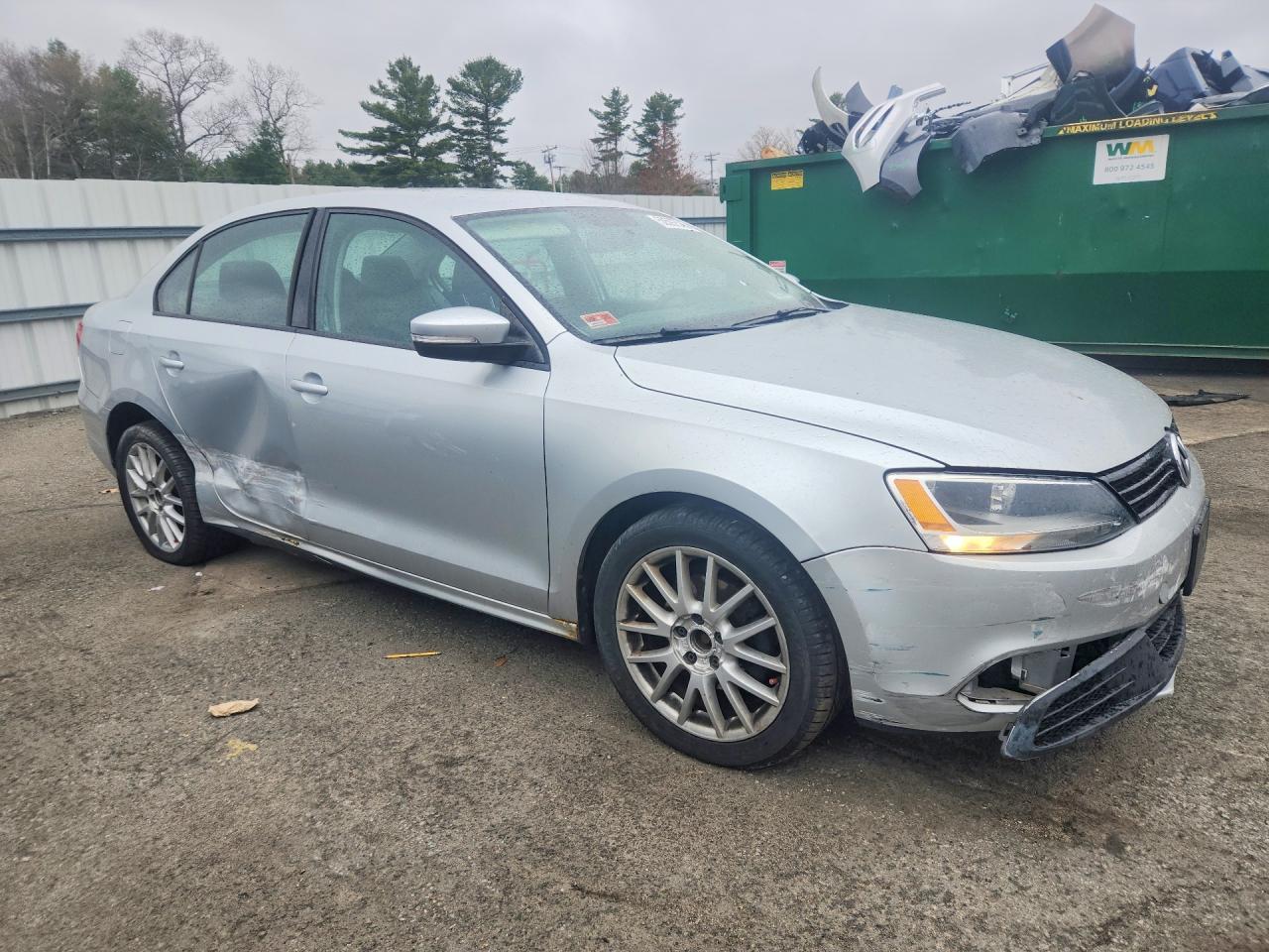 VOLKSWAGEN JETTA 2011 — 5