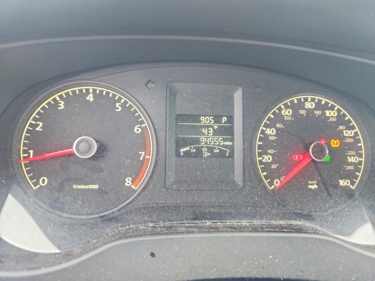 VOLKSWAGEN JETTA 2011 — 10