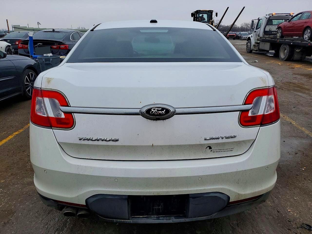FORD TAURUS 2011 — 7