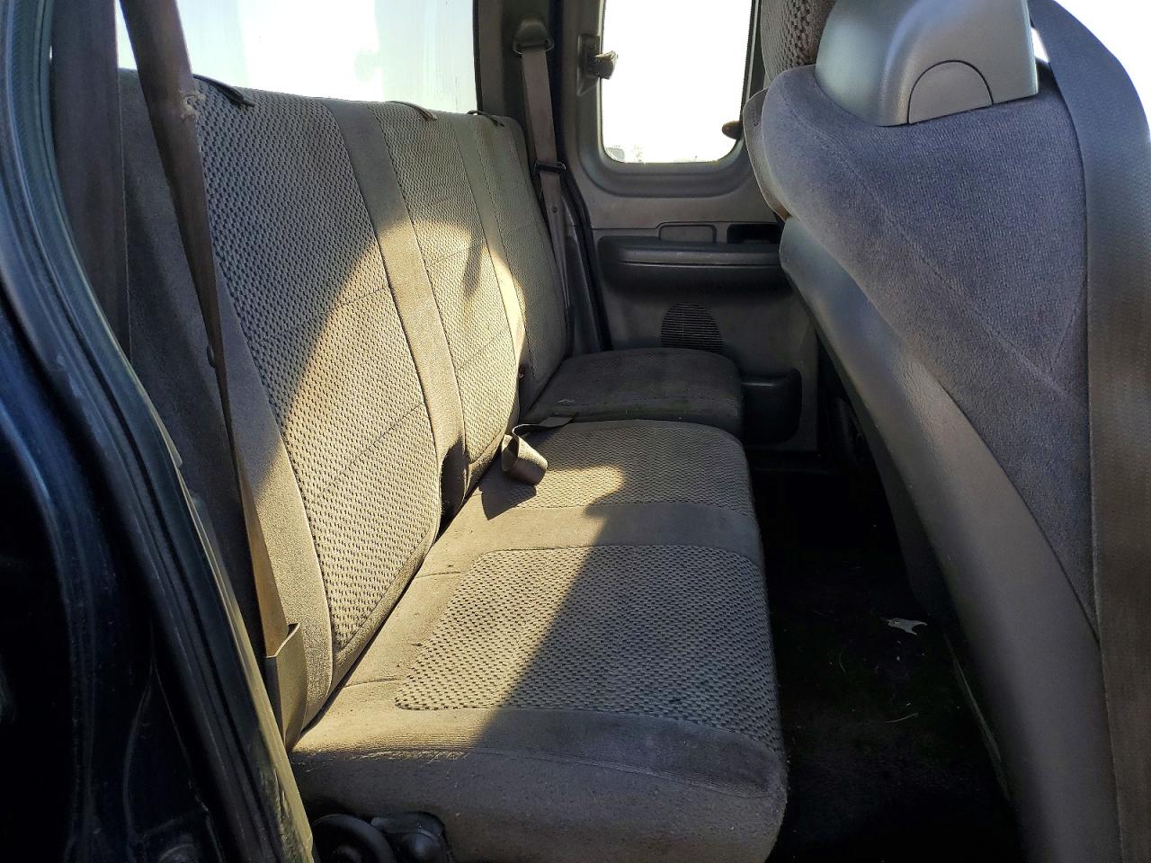 FORD F150 2002 — 11