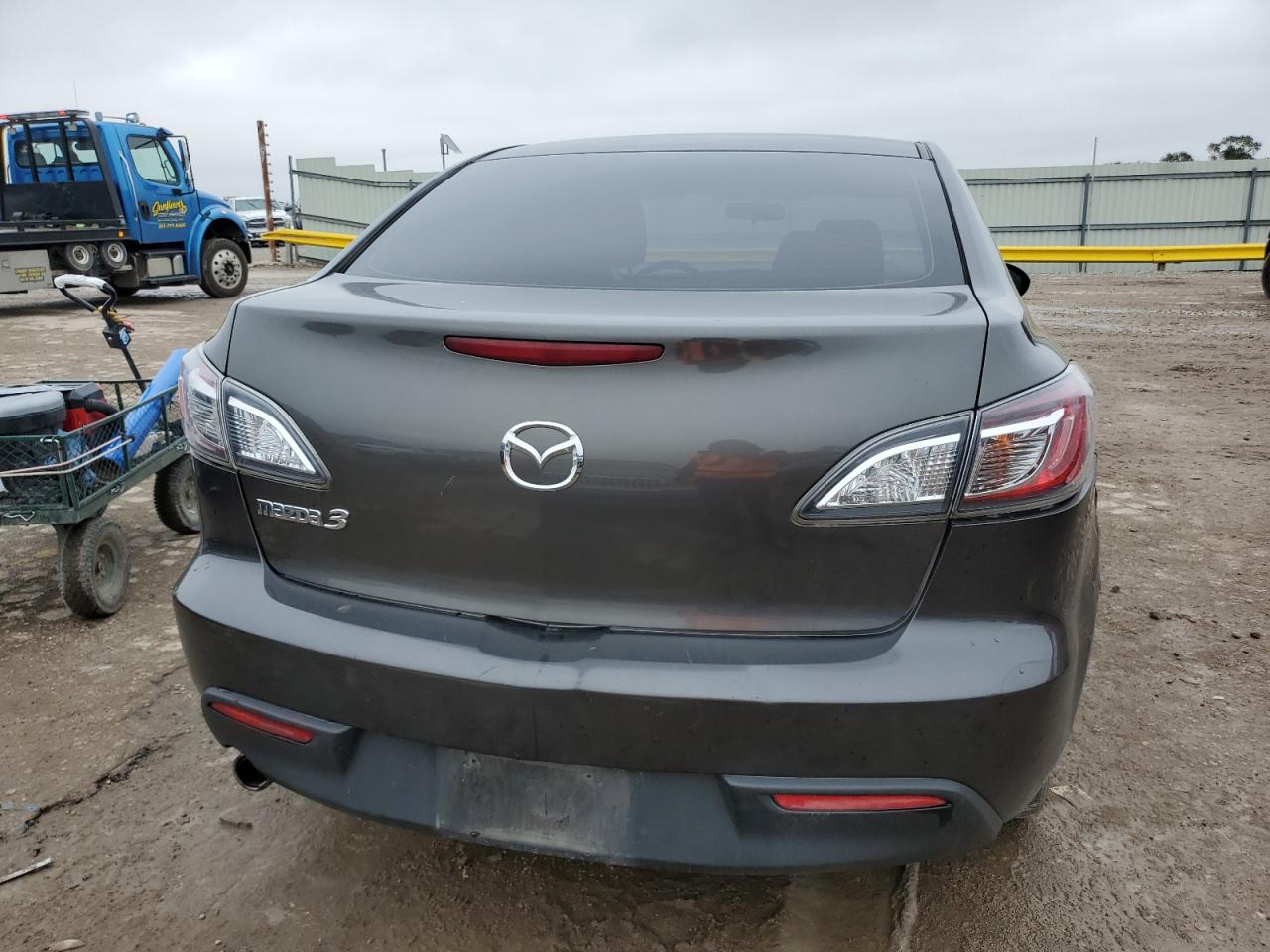 MAZDA 3 2011 — 7