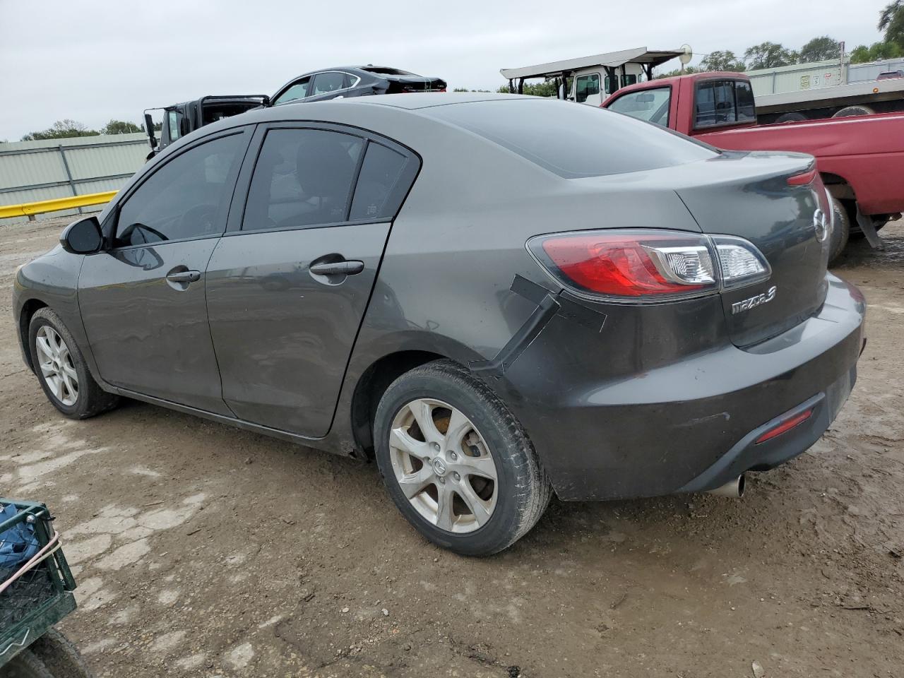 MAZDA 3 2011 — 3