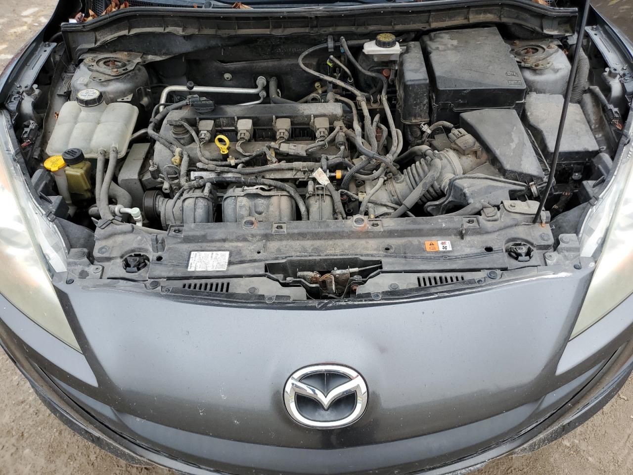 MAZDA 3 2011 — 12
