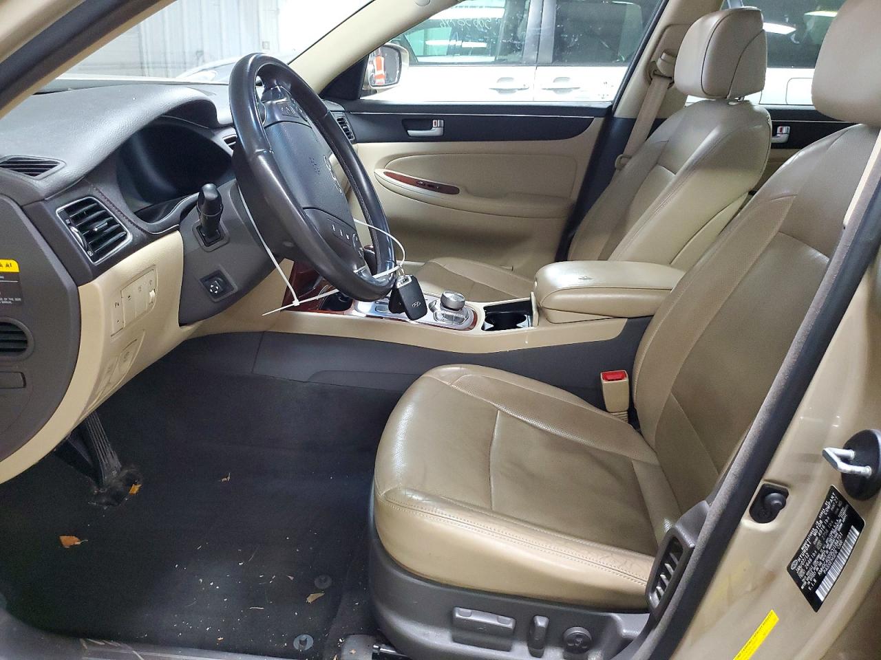 HYUNDAI GENESIS 2012 — 8