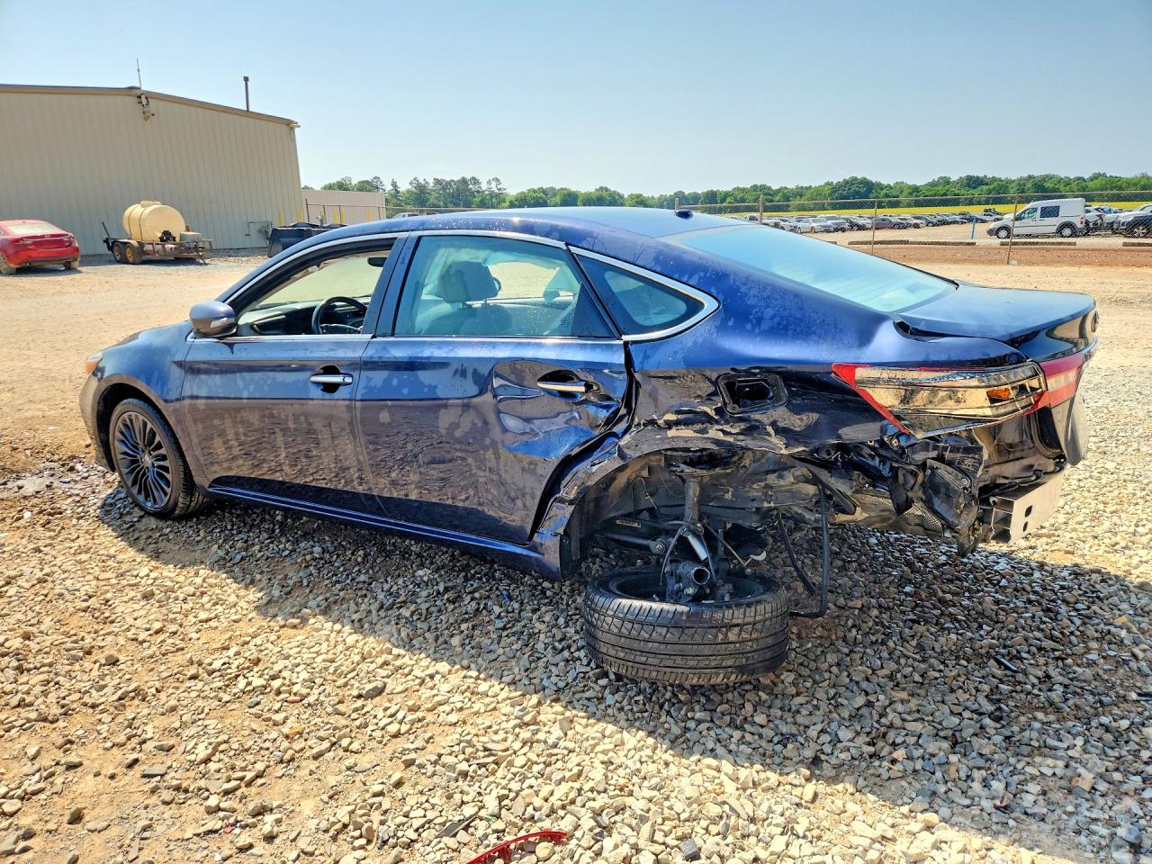 TOYOTA AVALON 2016 — 3