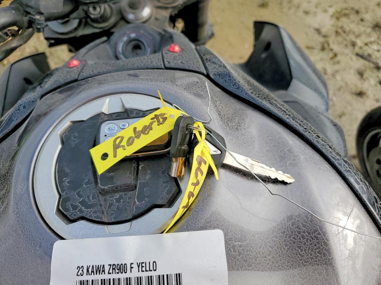KAWASAKI ZR900 2023 — 9