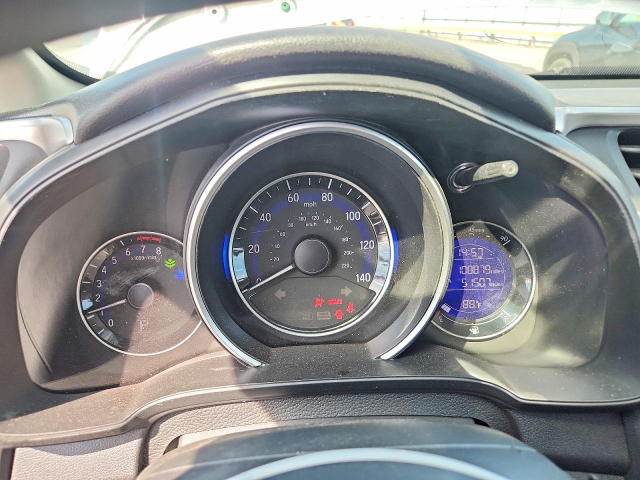 HONDA FIT 2016 — 10