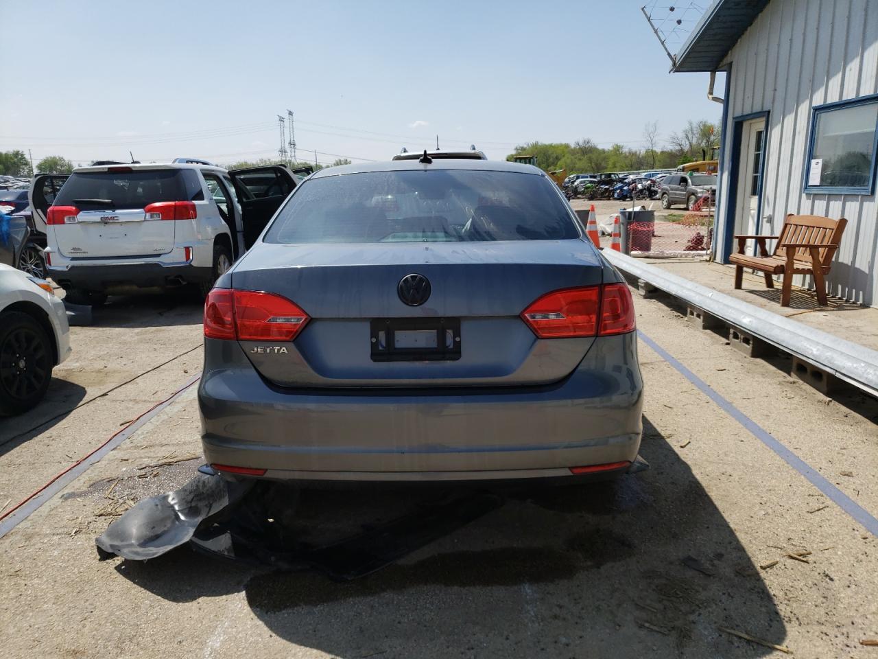 VOLKSWAGEN JETTA 2014 — 7