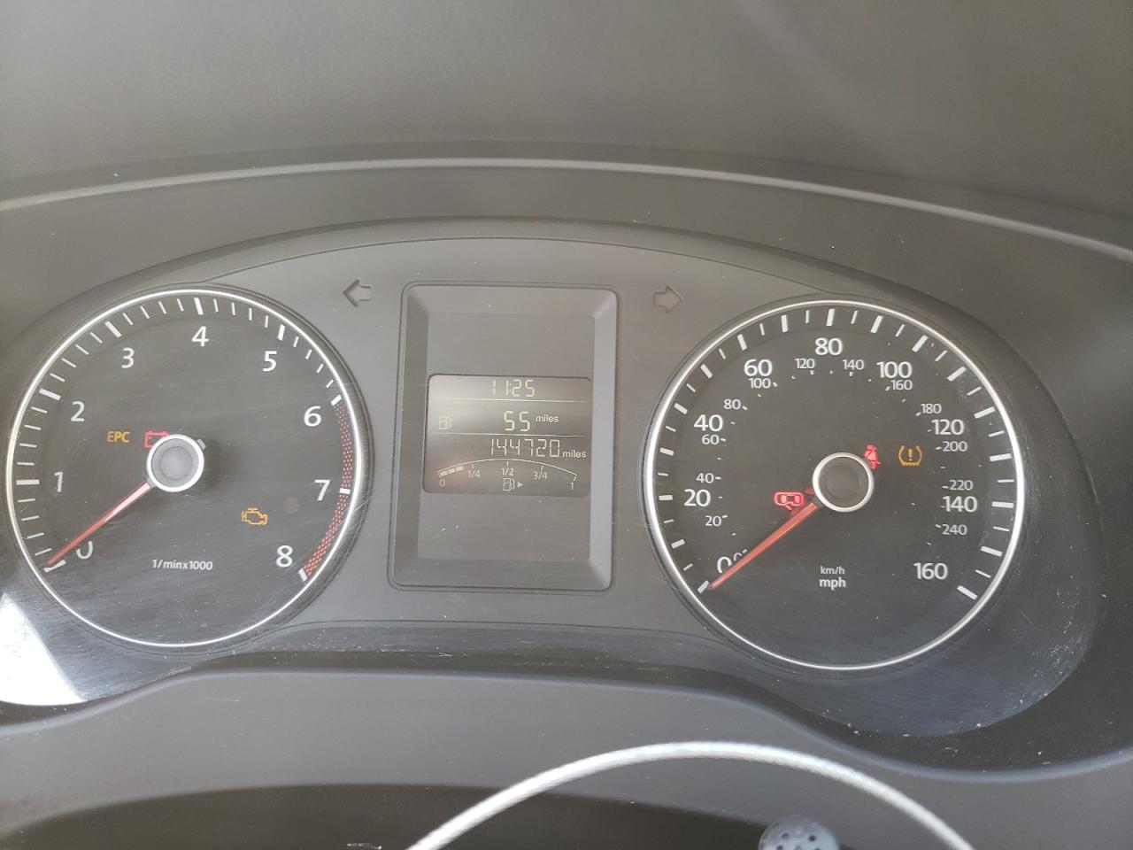 VOLKSWAGEN JETTA 2014 — 10