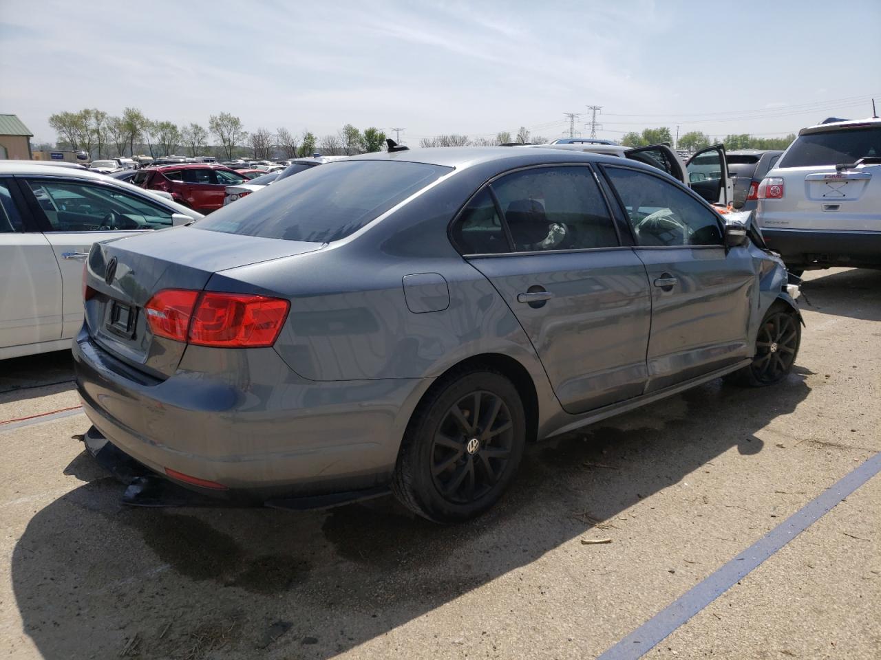 VOLKSWAGEN JETTA 2014 — 4