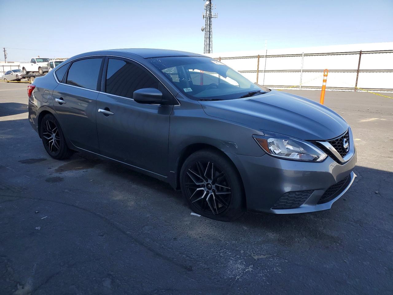 NISSAN SENTRA 2016 — 5