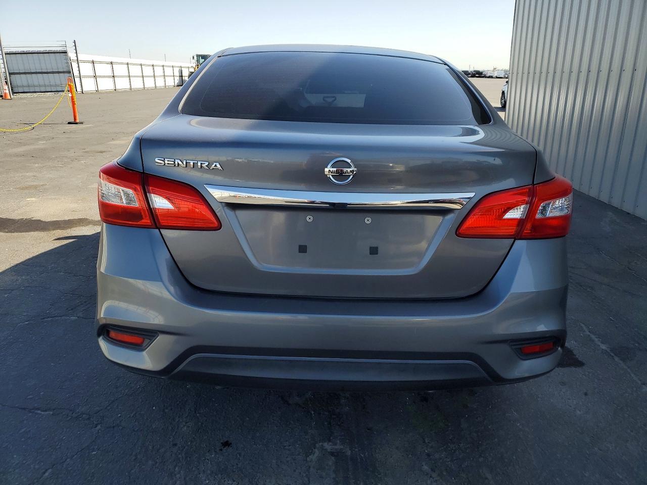 NISSAN SENTRA 2016 — 7
