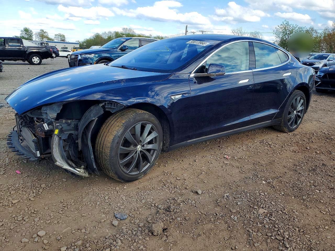 TESLA MODEL S 2014 — 2