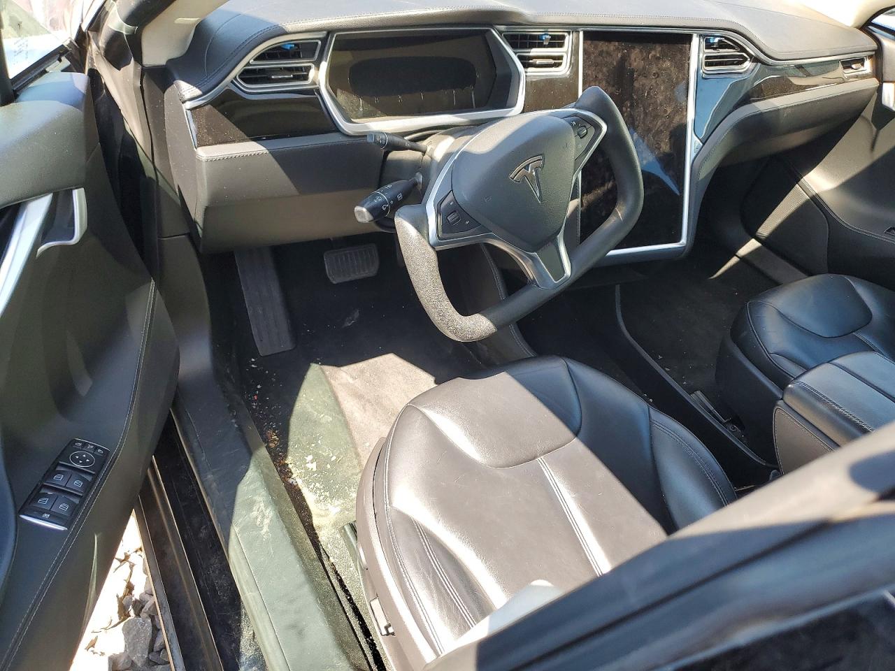 TESLA MODEL S 2014 — 9