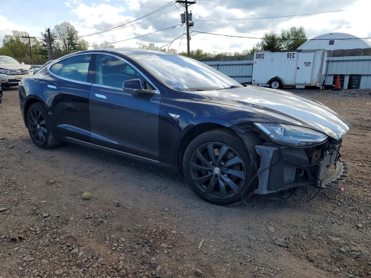 TESLA MODEL S 2014 — 5