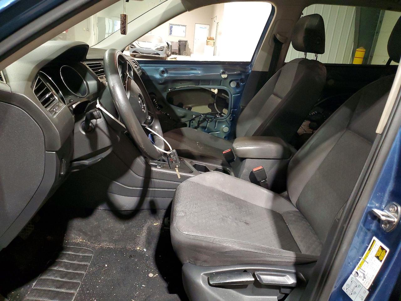 VOLKSWAGEN TIGUAN 2019 — 8
