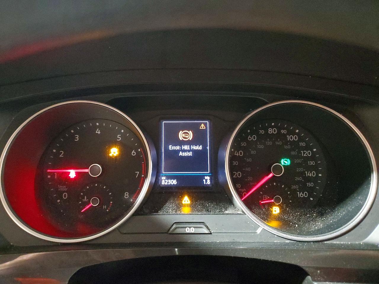 VOLKSWAGEN TIGUAN 2019 — 10