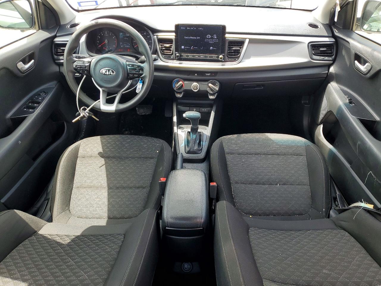 KIA RIO 2021 — 9
