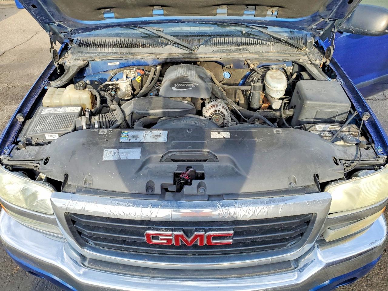 GMC NEW SIERRA 2004 — 12