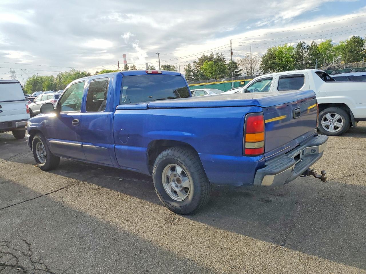 GMC NEW SIERRA 2004 — 3