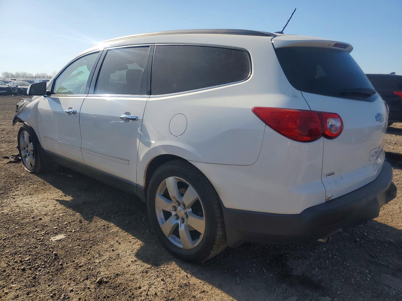 CHEVROLET TRAVERSE 2010 — 3