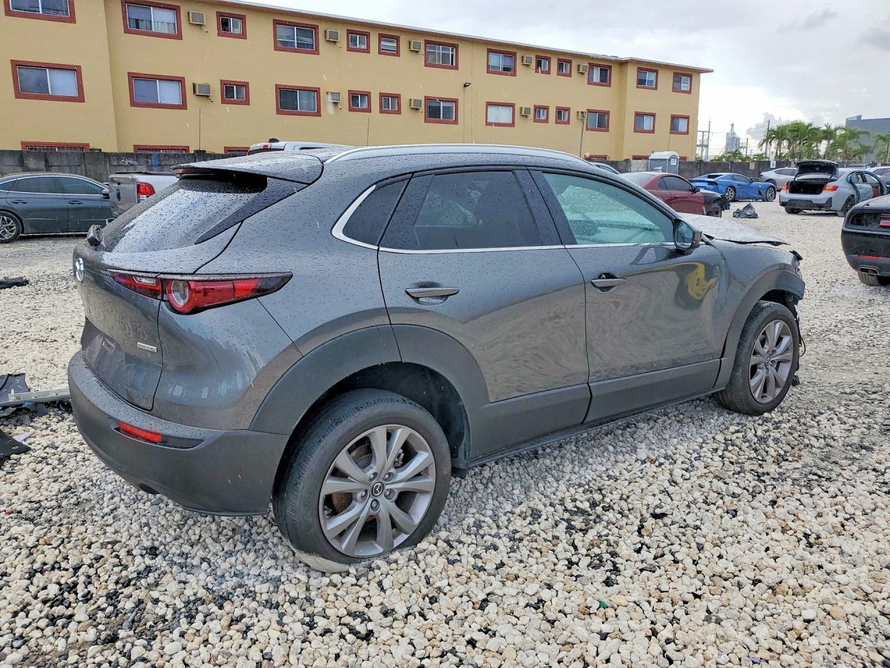 MAZDA CX-30 2023 — 4
