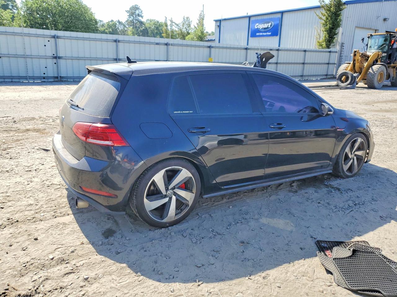 VOLKSWAGEN GTI 2018 — 4