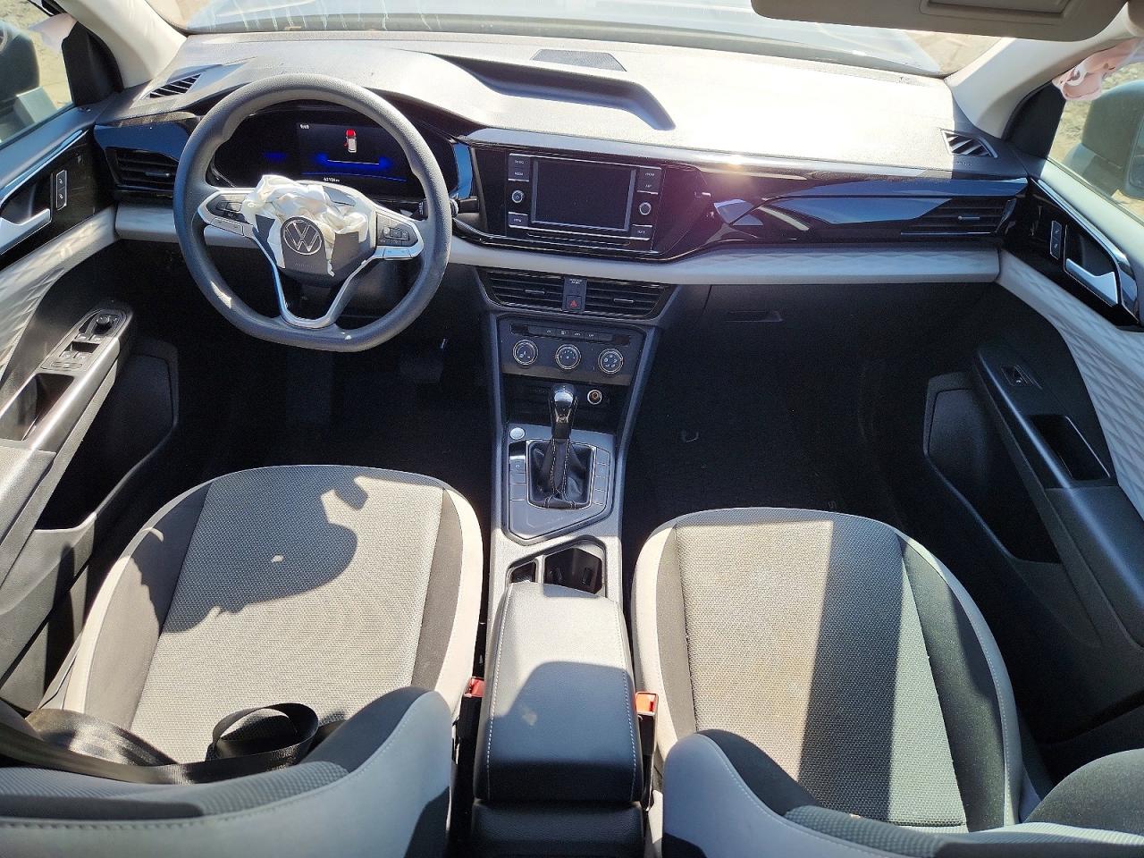 VOLKSWAGEN TAOS 2022 — 9