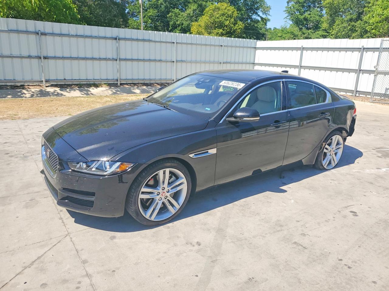 JAGUAR XE 2018 — 2