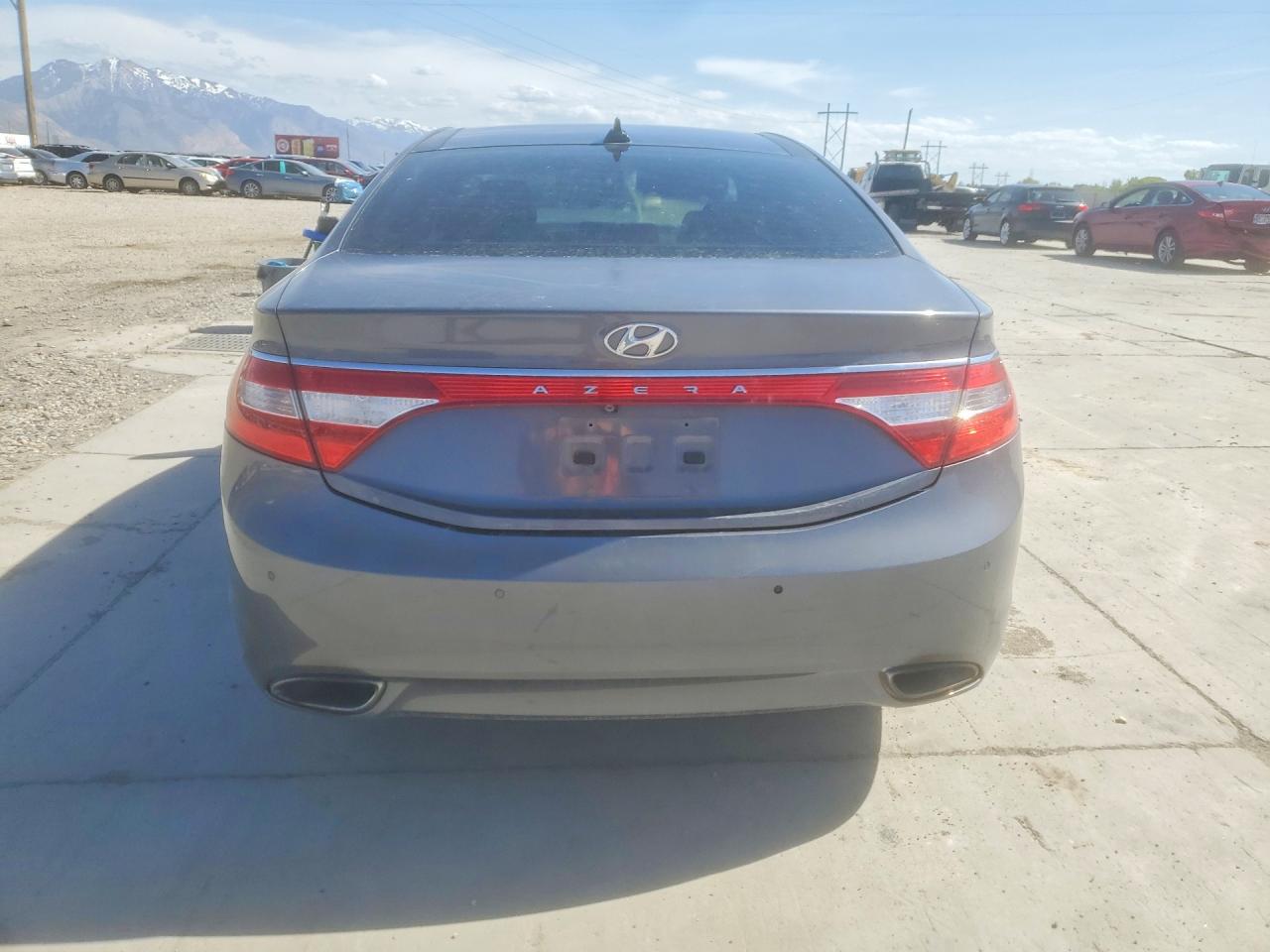 HYUNDAI AZERA 2012 — 7