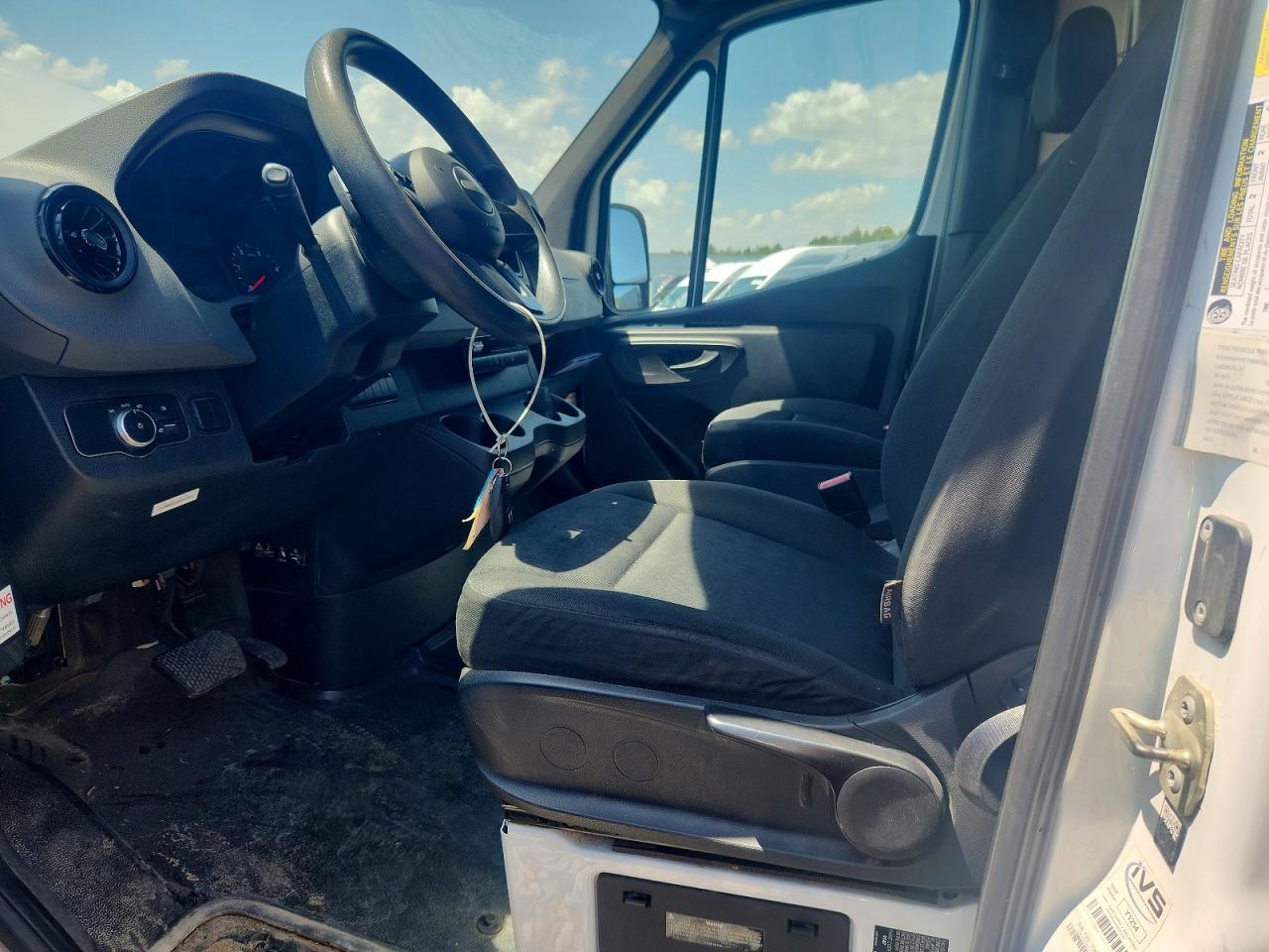 FREIGHTLINER SPRINTER 2021 — 8