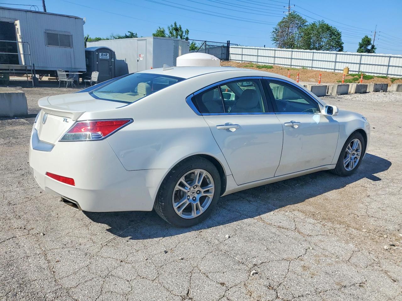 ACURA TL 2010 — 4