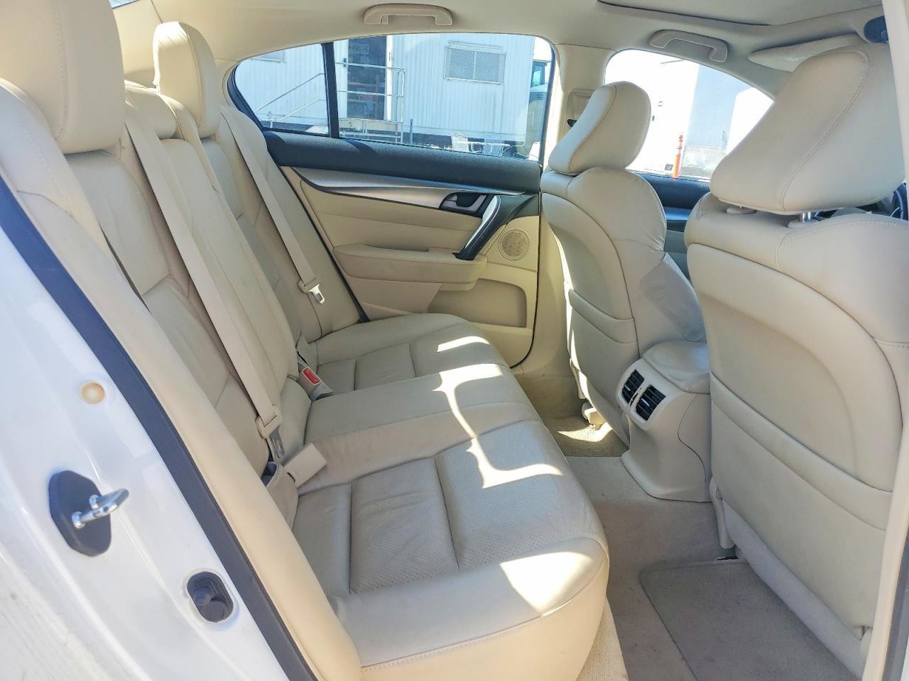 ACURA TL 2010 — 11