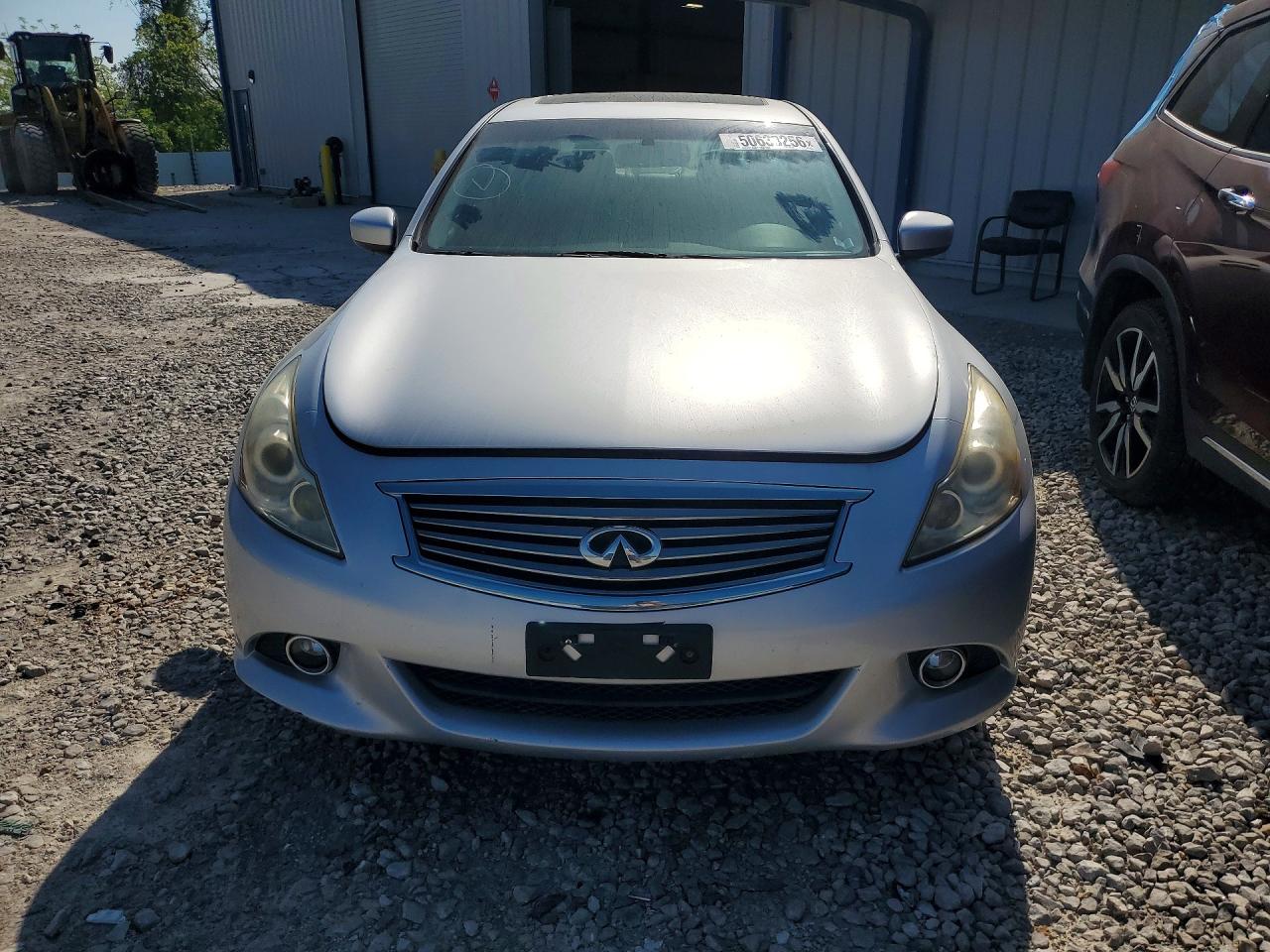 INFINITI G37 2011 — 6