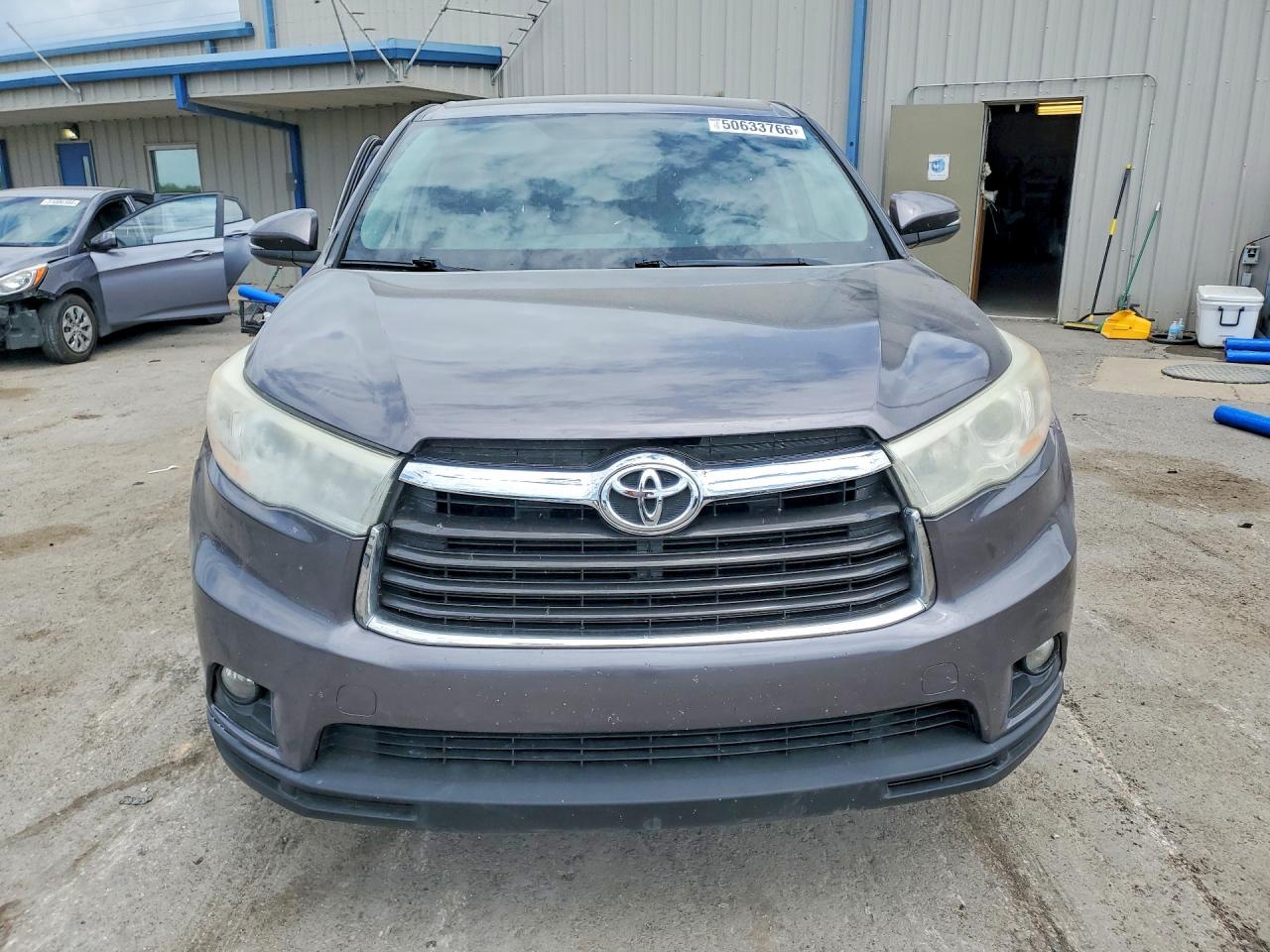 TOYOTA HIGHLANDER 2014 — 6