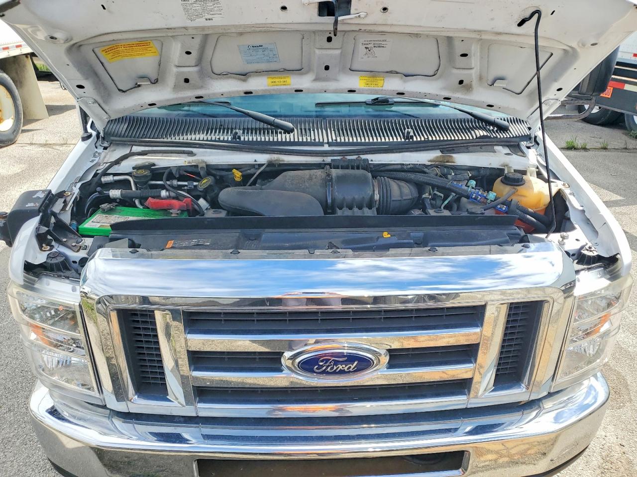 FORD ECONOLINE 2017 — 12