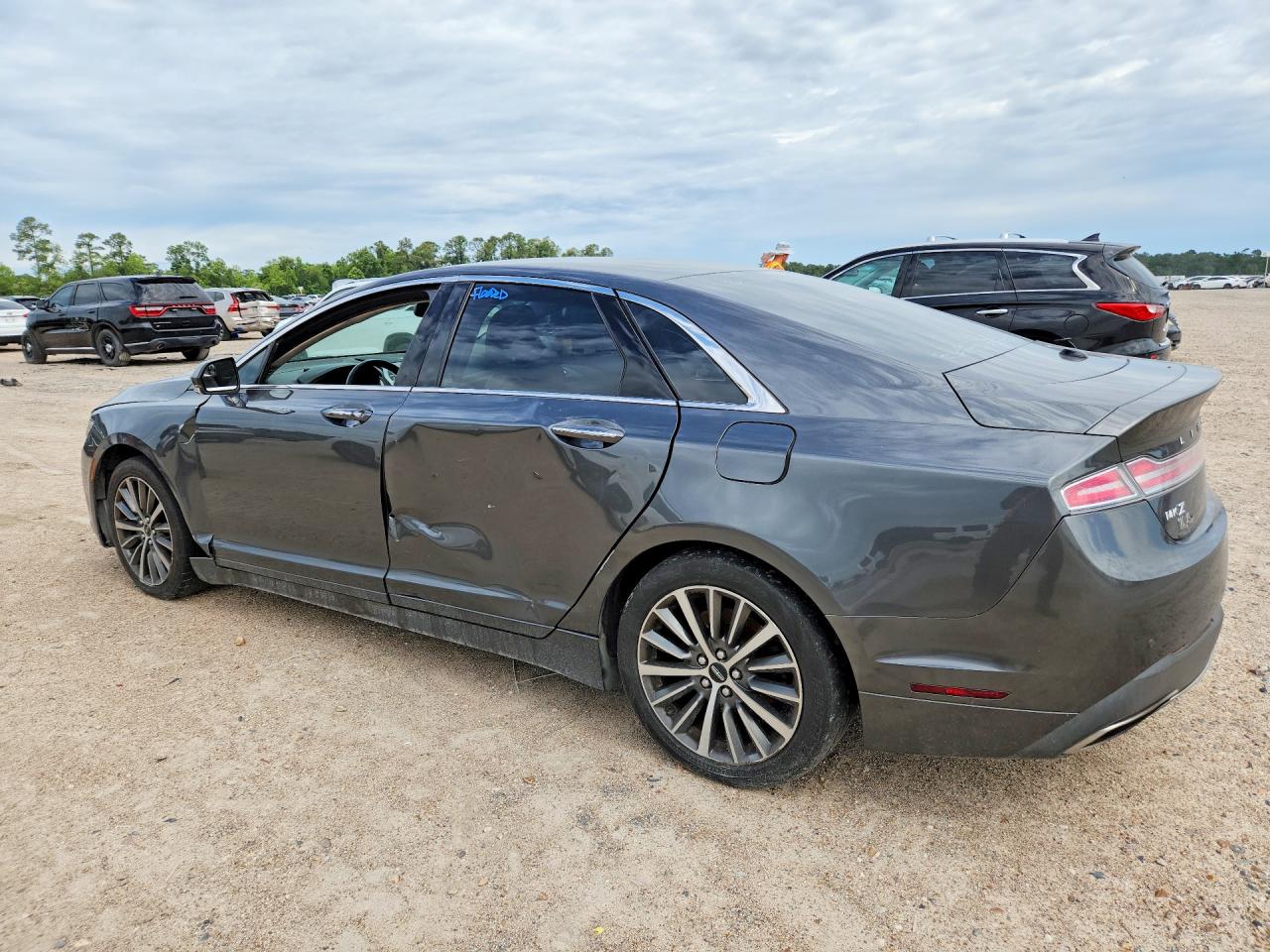 LINCOLN MKZ 2017 — 3