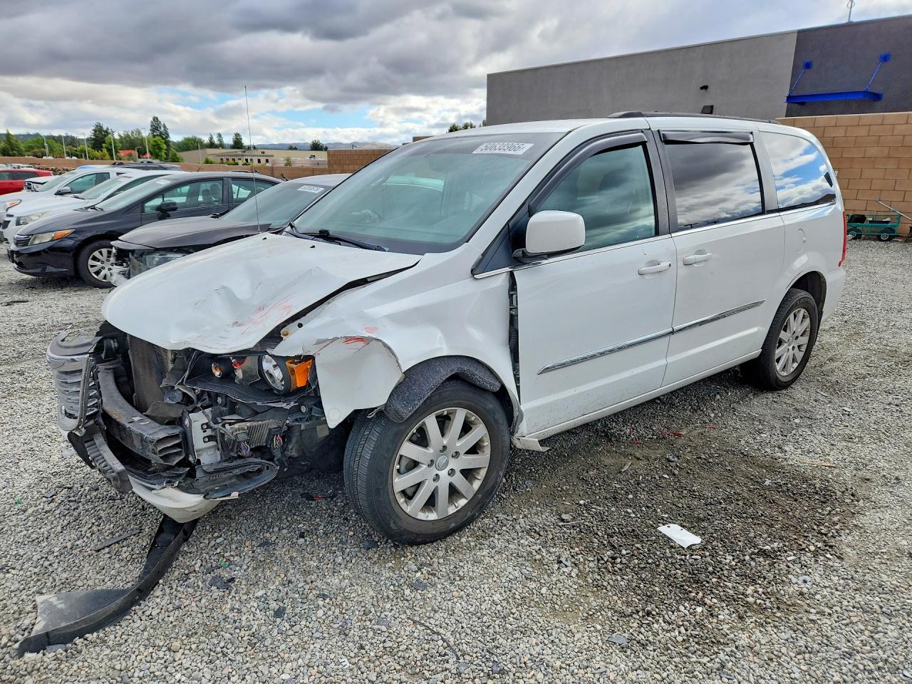 CHRYSLER TOWN & COUNTRY 2014 — 2
