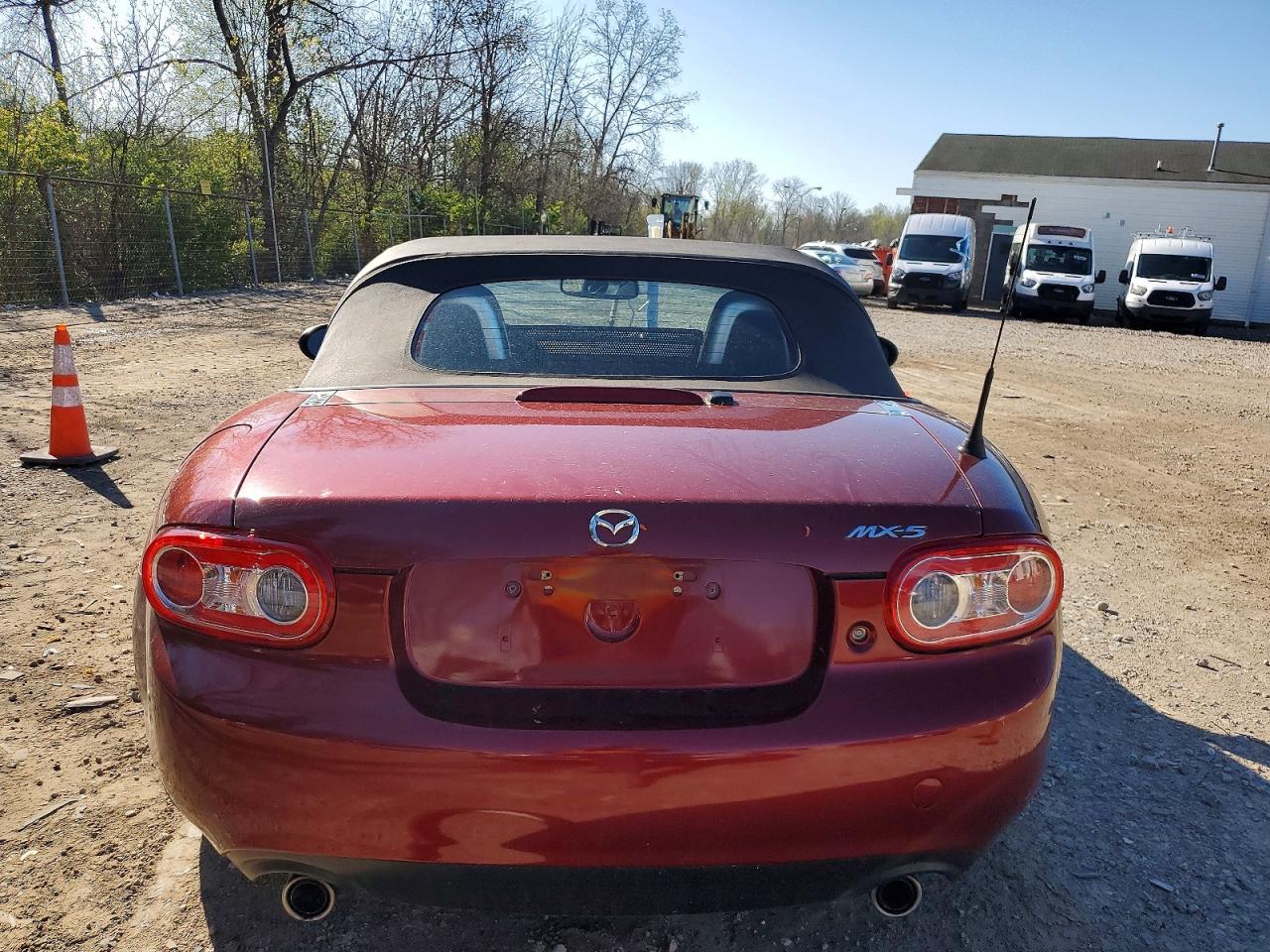 MAZDA MX-5 MIATA 2012 — 11