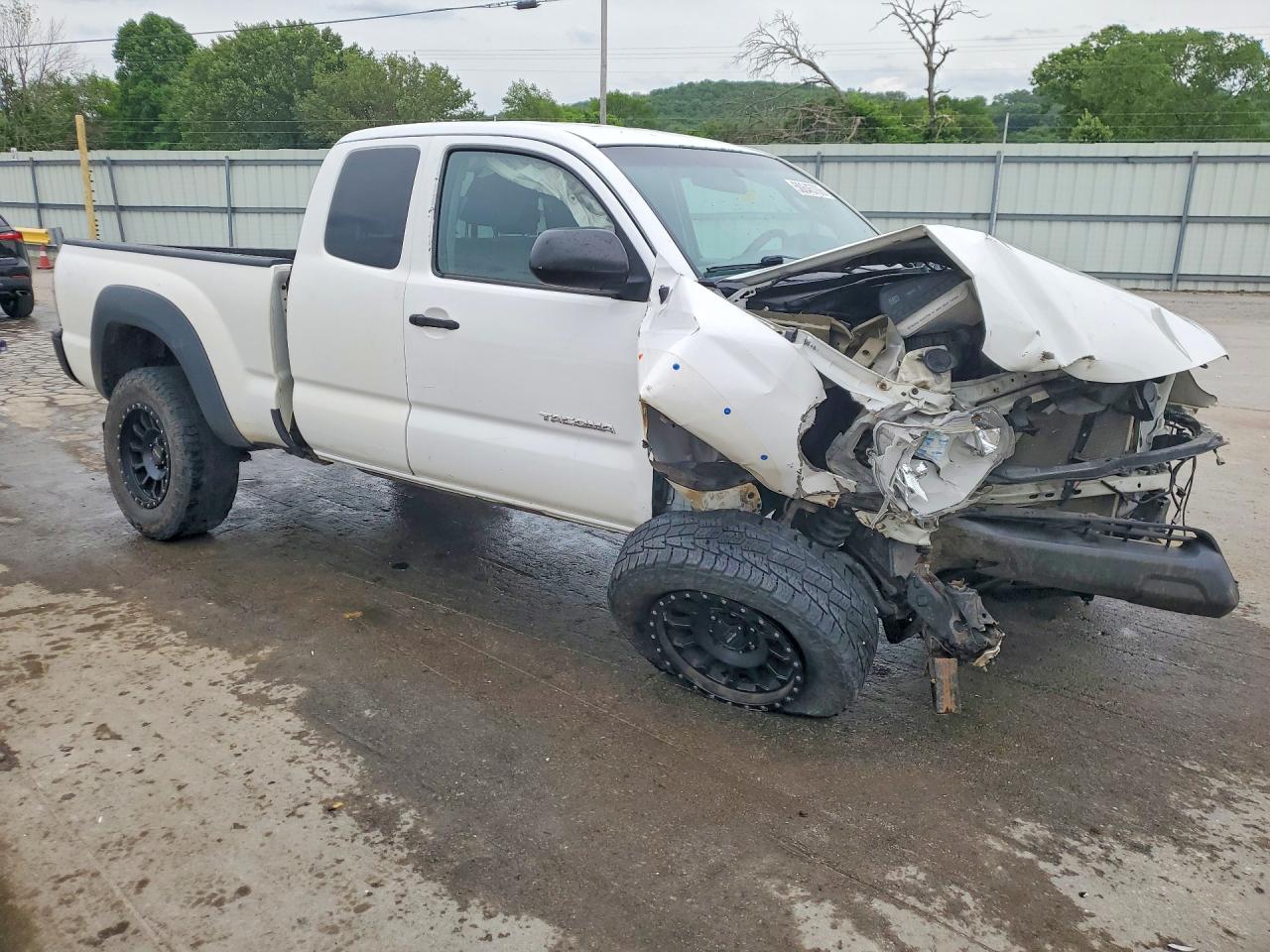 TOYOTA TACOMA 2014 — 5