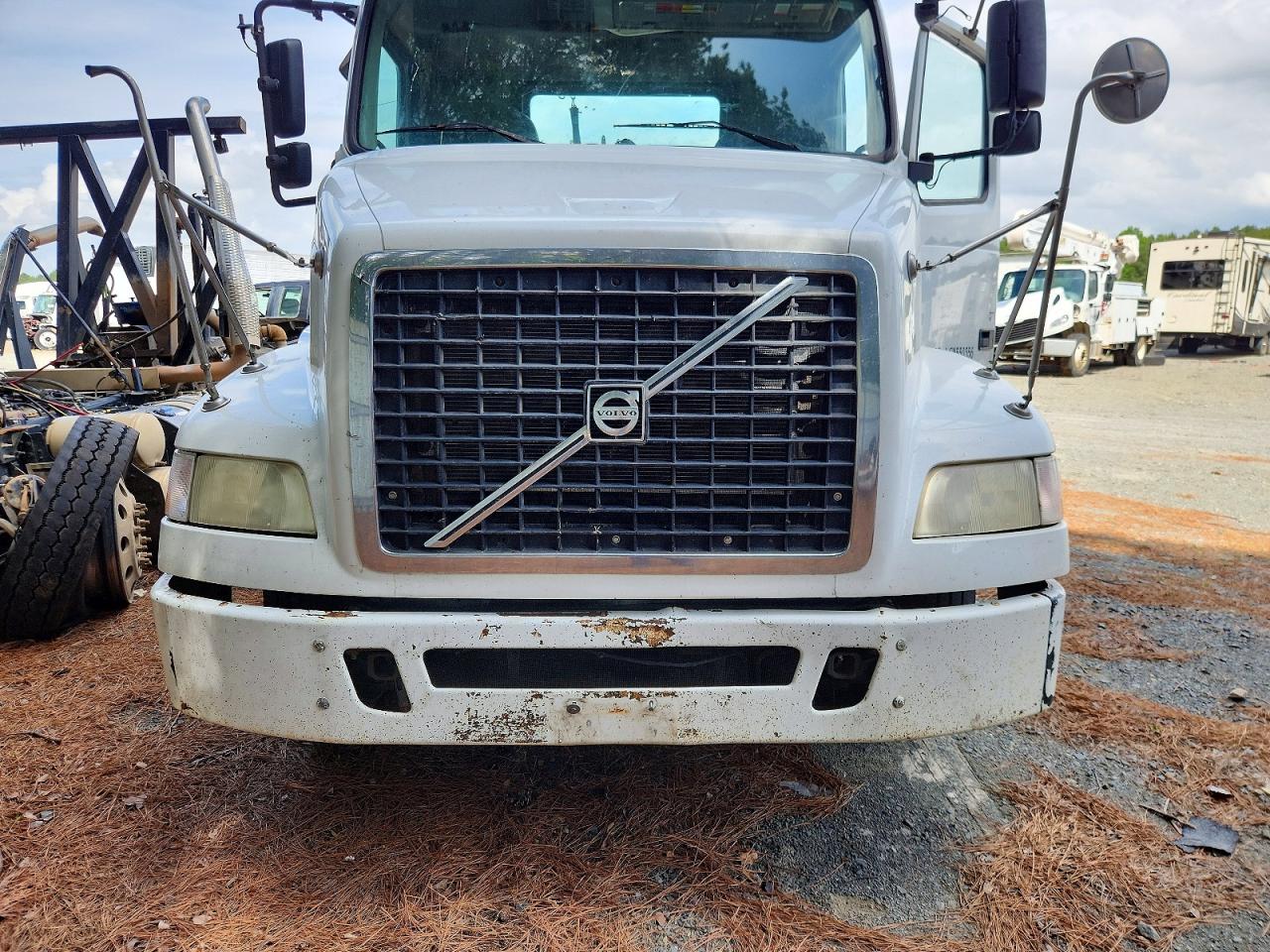 VOLVO VN 2012 — 8