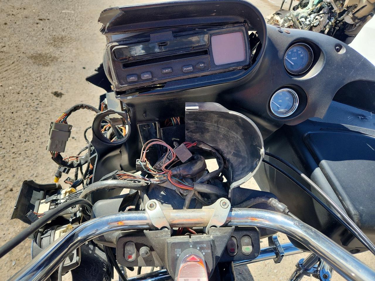 HARLEY-DAVIDSON FLTRI 2003 — 8