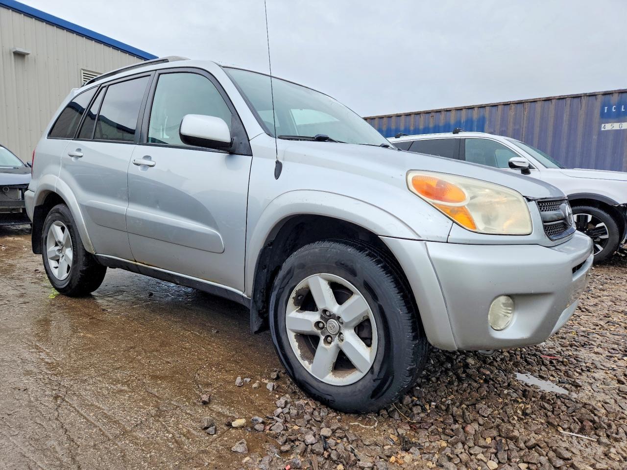 TOYOTA RAV4 2005 — 5