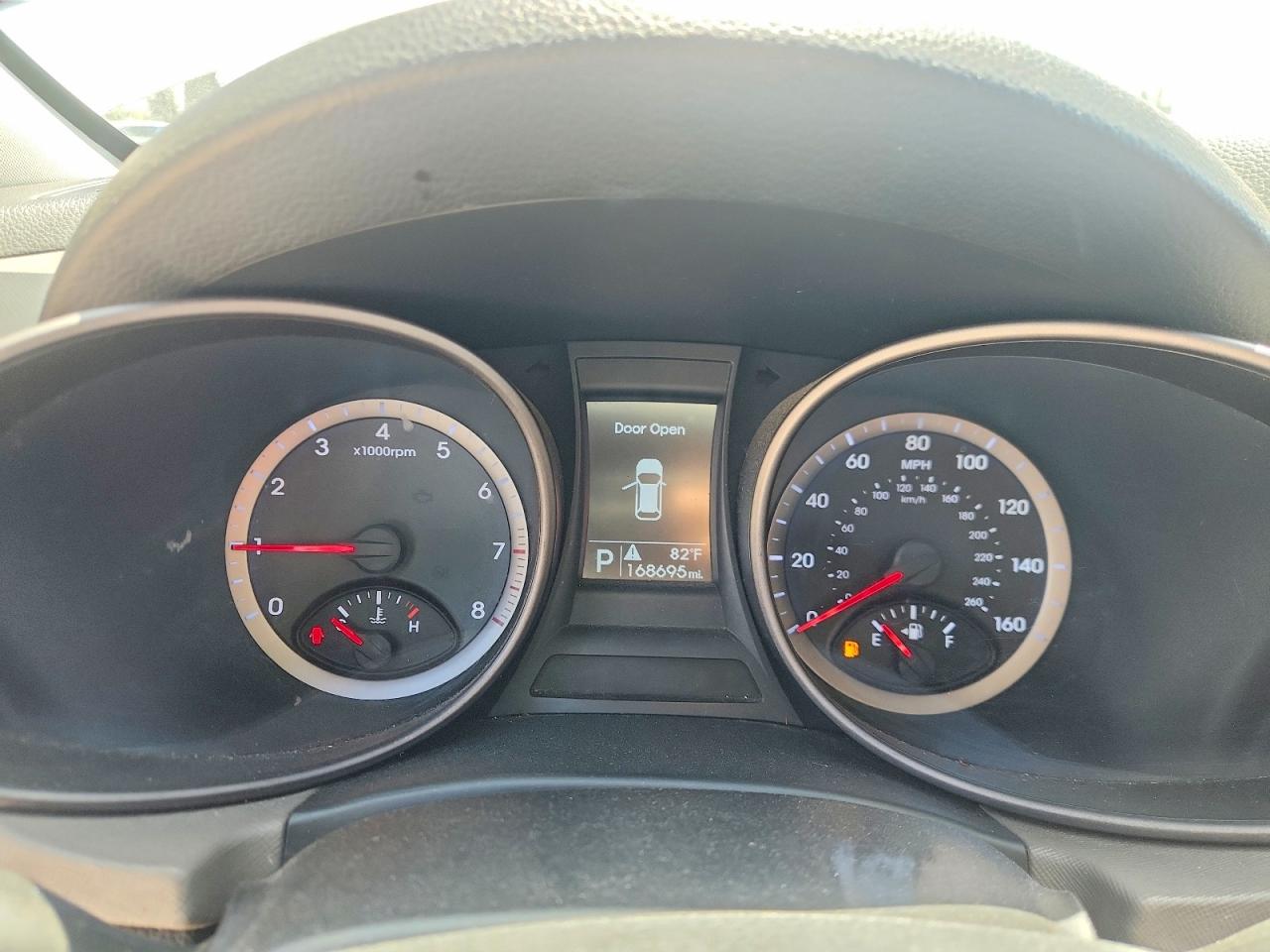 HYUNDAI SANTA FE SPORT 2015 — 10