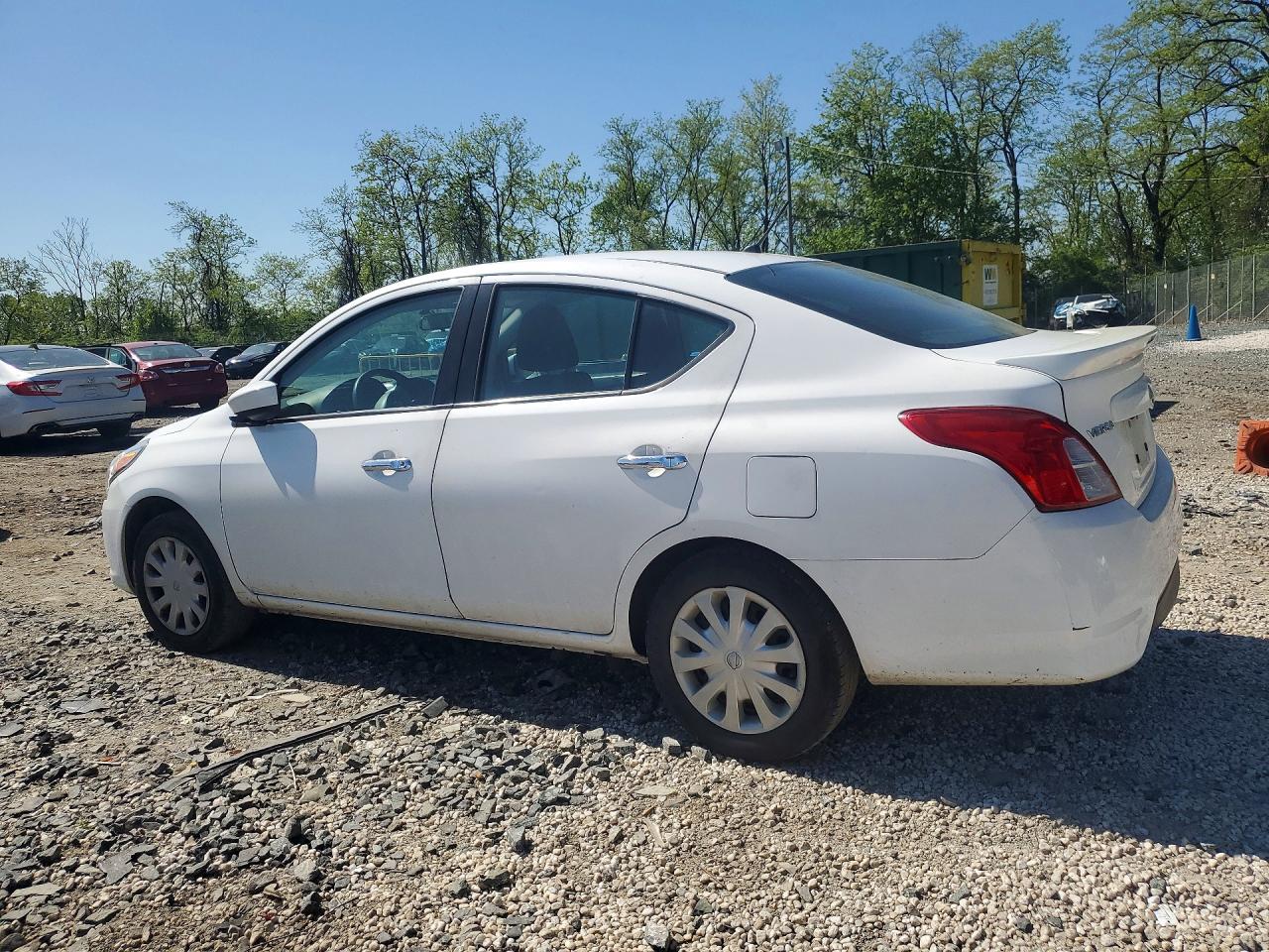NISSAN VERSA 2019 — 3