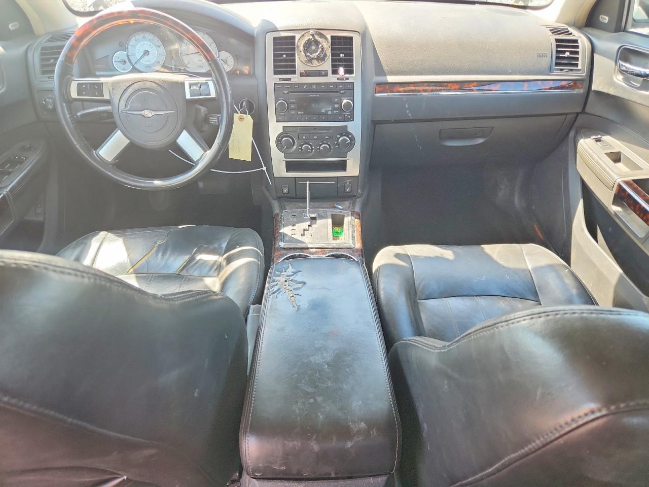 CHRYSLER 300 2008 — 9