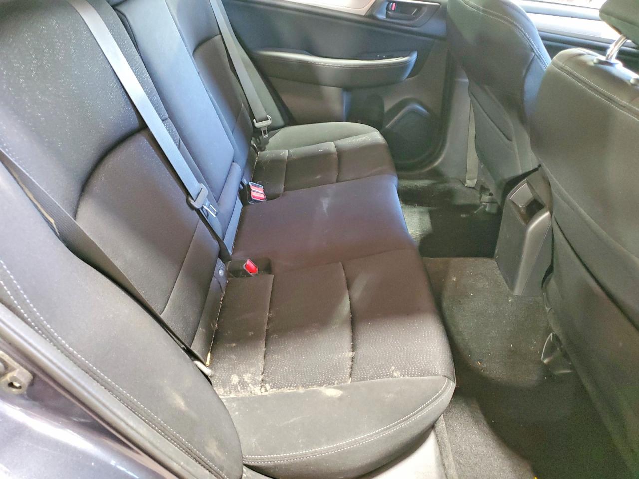 SUBARU LEGACY 2015 — 11