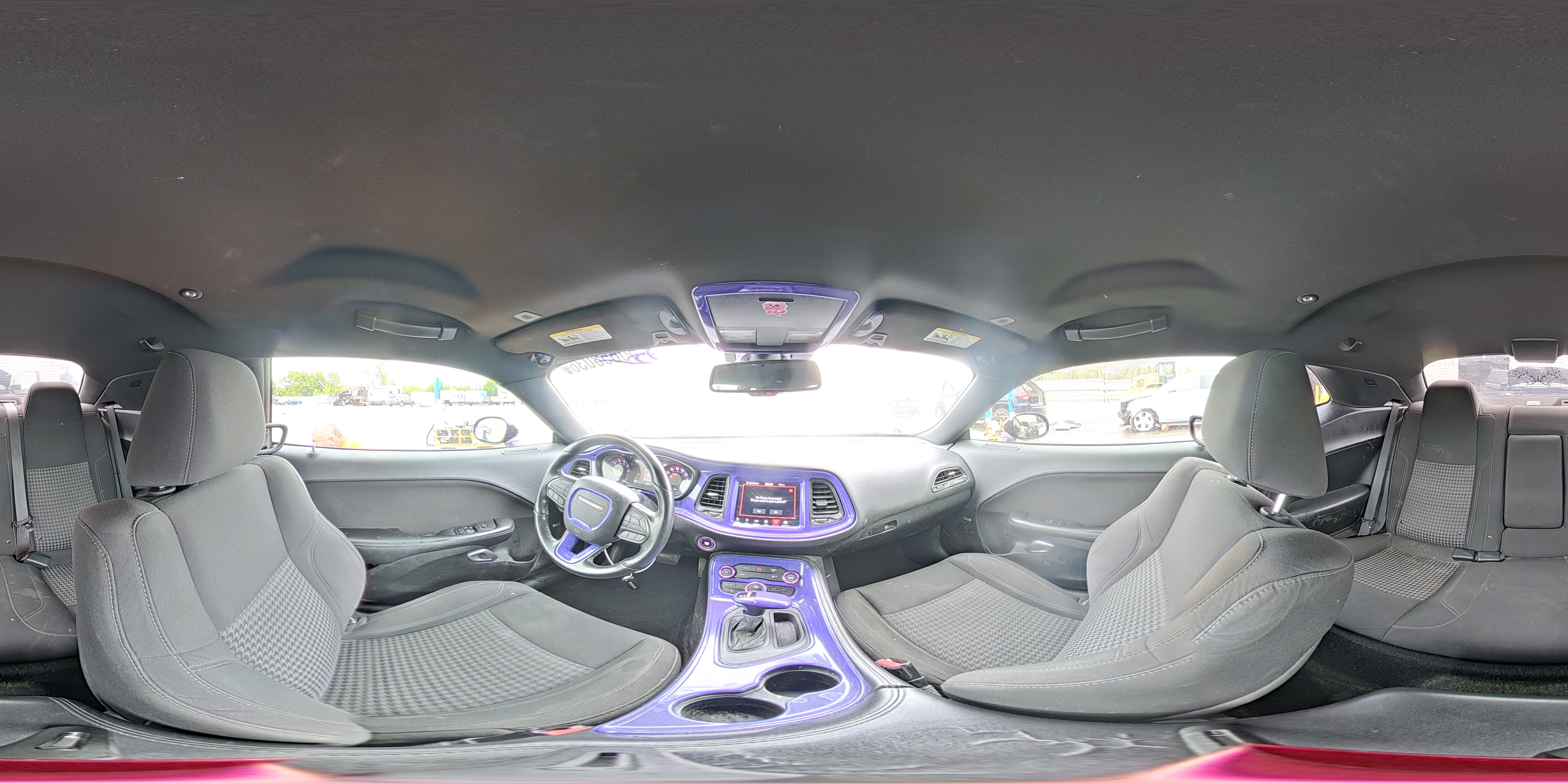 DODGE CHALLENGER 2020 — 15