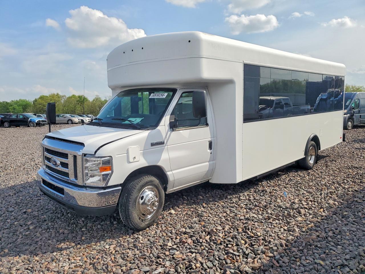 FORD ECONOLINE 2017 — 2