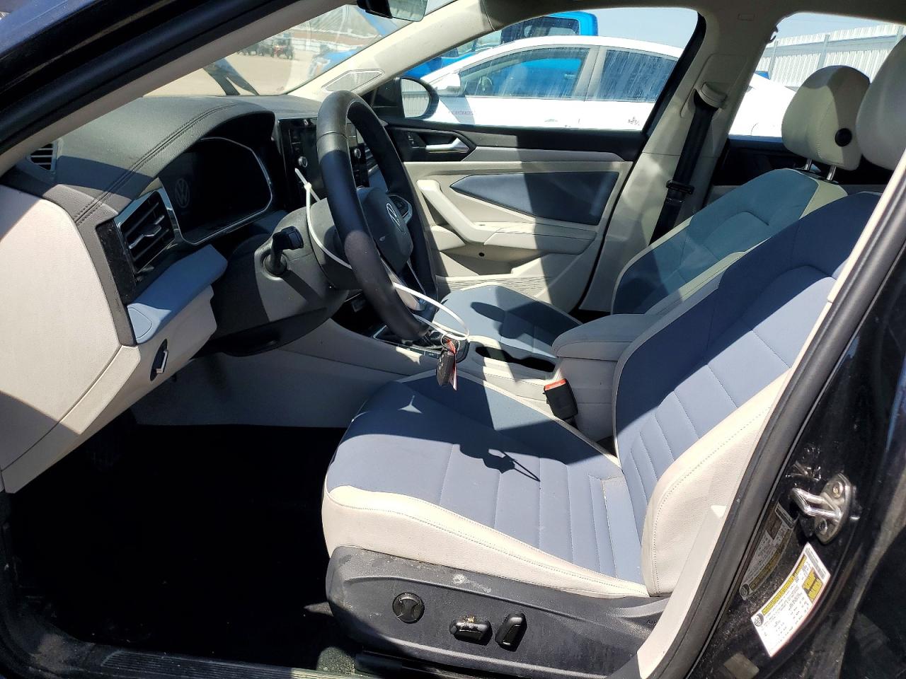 VOLKSWAGEN JETTA 2025 — 8